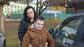 Postiženému Boriskovi (11) ukradli speciální autosedačku: Bez ní se nehne z místa