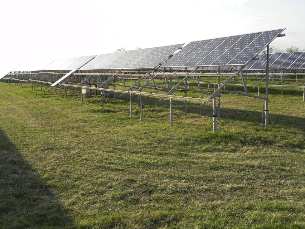 Části solárních elektráren se zřejmě zvýší daň, jejich podpora asi klesne