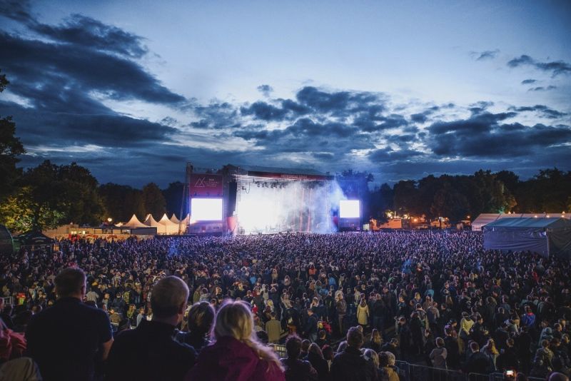 Kraftwerk vystoupí na Metronome festivalu