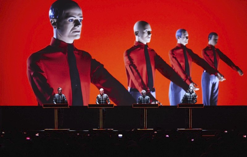 Kraftwerk vystoupí na Metronome festivalu