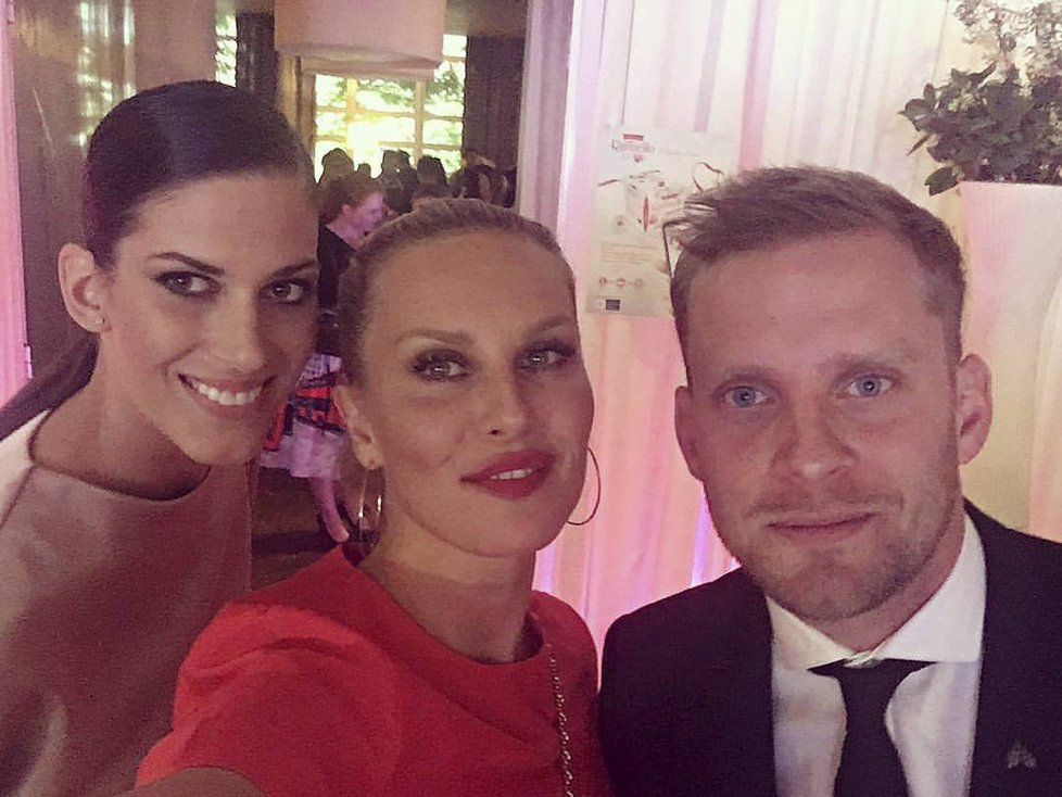 Simona si udělala hodně selfie s Kubou