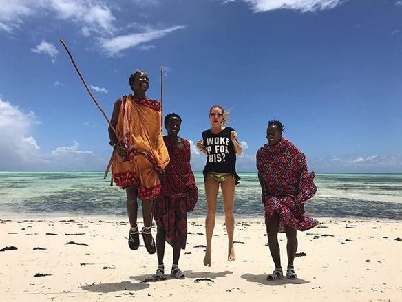 Simona Krainová na Zanzibaru oslavila 45. narozeniny