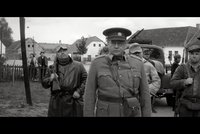 Krajina ve stínu: Příběh nacisty a komunisty krutě trýzněných vesničanů na motivy skutečné události!