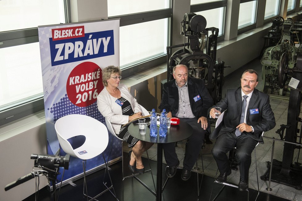 Prázdná židle pro Jiřího Čunka, Margita Balaštíková z ANO, Vítězslav Lapčík z KSČM a Petr Navrátil z ČSSD