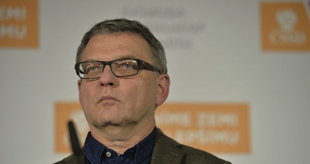 Česko může přijít o „spojku“ v Evropské radě, říká Zaorálek a stojí za Tuskem