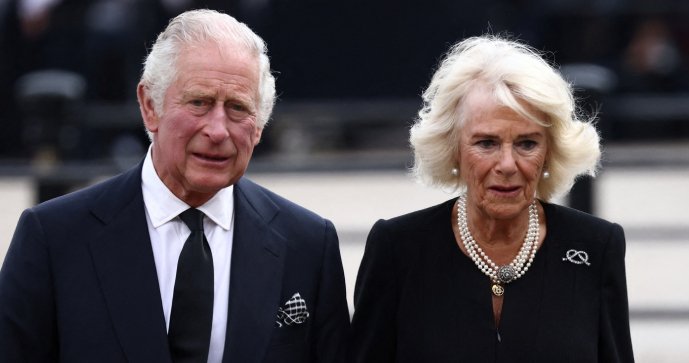 Král Karel III. a královna Camilla.
