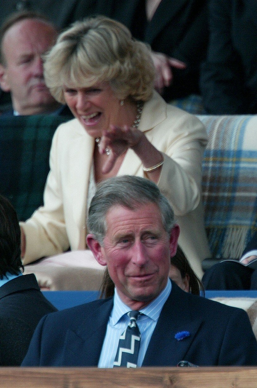 Charles a Camilla na koncertě u příležitosti zlatého jubilea královny Alžběty II. v roce 2002.