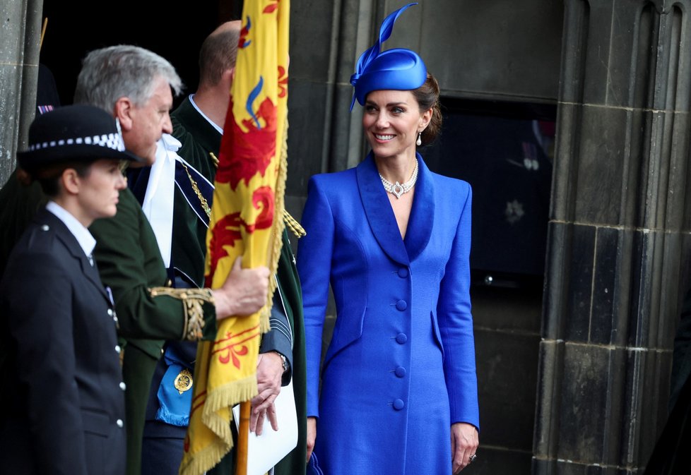 Britský král Karel III. obdržel skotskou korunu: princezna Kate.