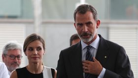 Španělský král Felipe VI. navštívil zraněné po útoku v Barceloně.