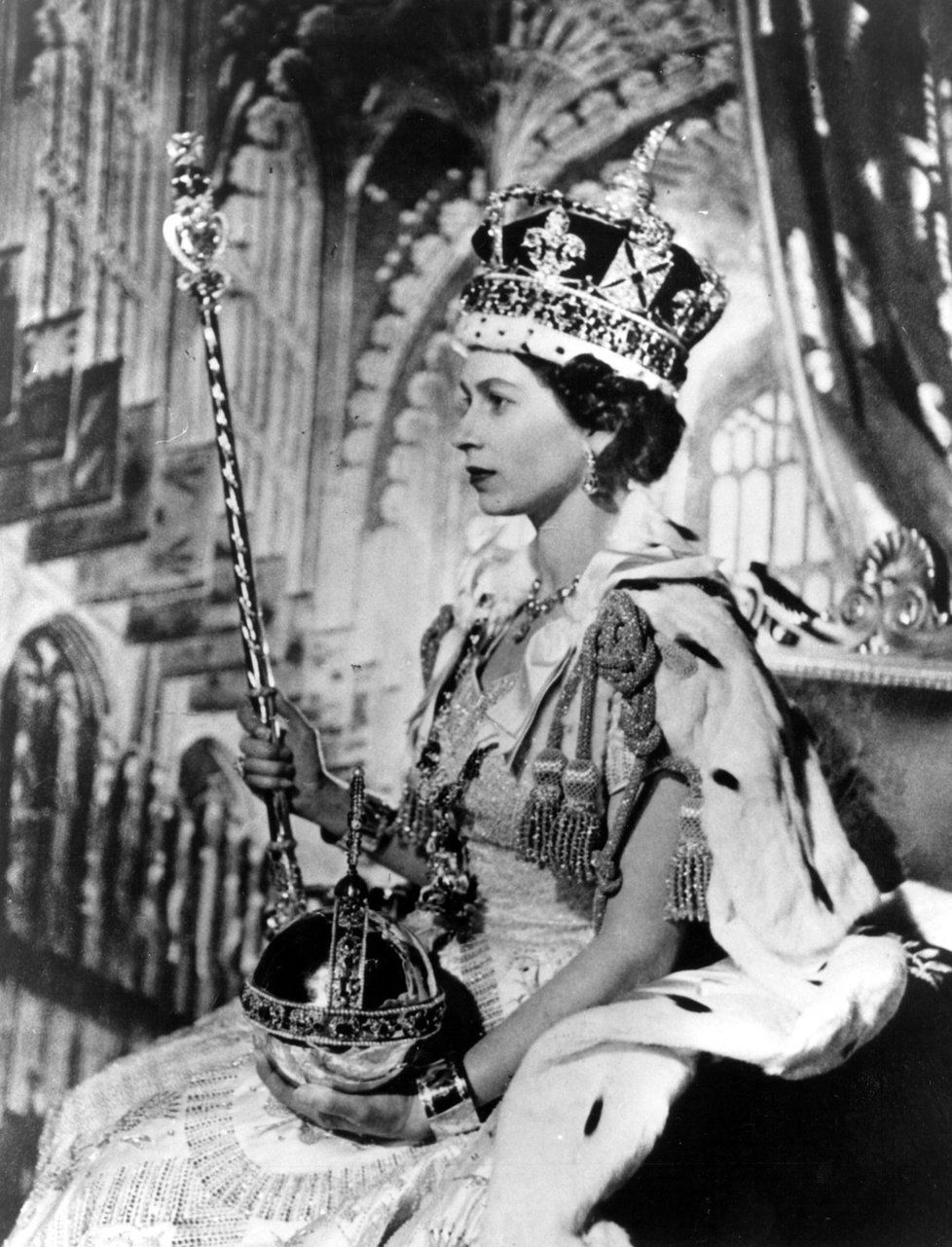 2. června 1953: Korunovaci Alžběty II. ve Westminsterském opatství sledovalo 20 milionů Britů.