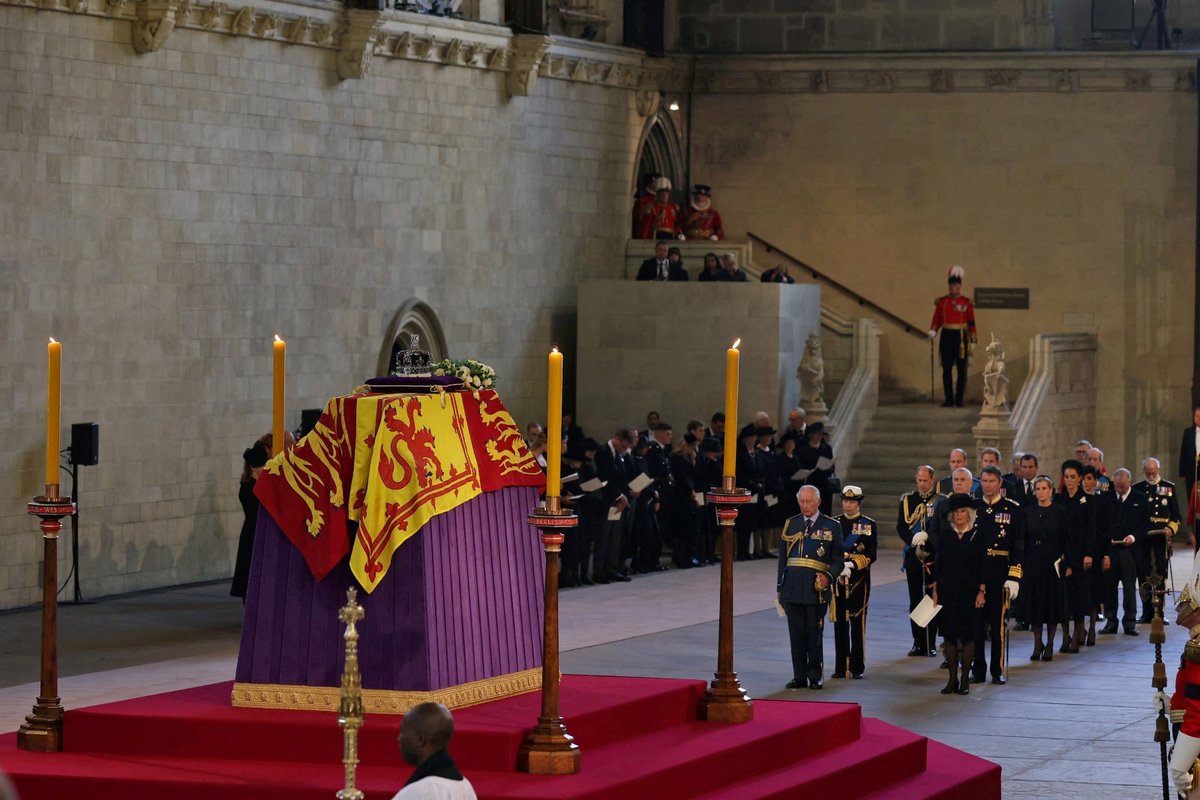 Poslední cesta královny Alžběty II. do Westminsteru