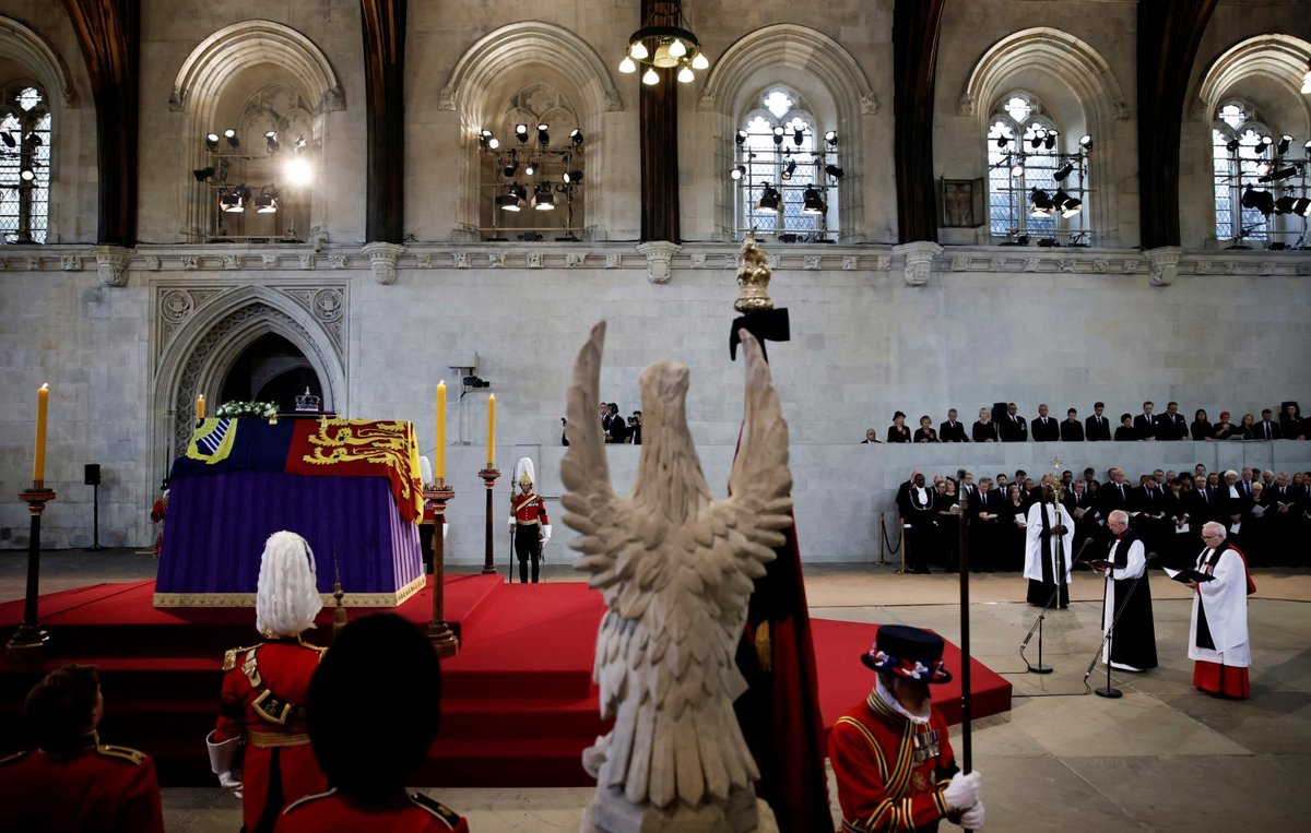 Poslední cesta královny Alžběty II. do Westminsteru