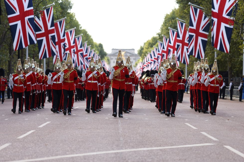 Poslední cesta královny Alžběty II. do Westminsteru