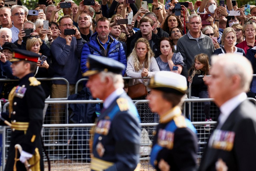 Poslední cesta královny Alžběty II. do Westminsteru