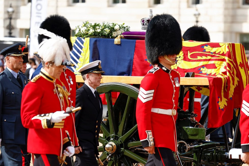 Poslední cesta královny Alžběty II. do Westminsteru