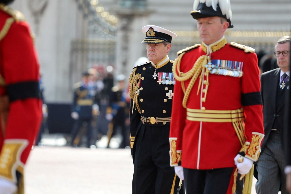 Poslední cesta královny Alžběty II. do Westminsteru