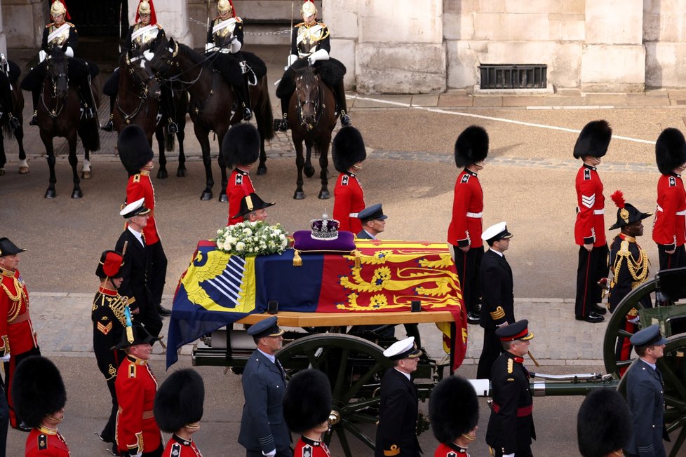 Poslední cesta královny Alžběty II. do Westminsteru