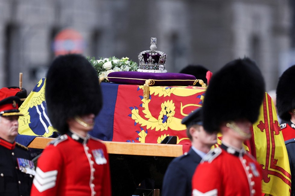 Poslední cesta královny Alžběty II. do Westminsteru