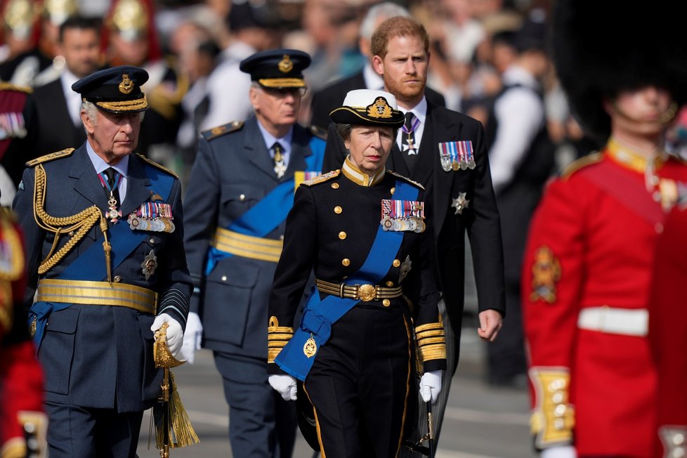 Poslední cesta královny Alžběty II. do Westminsteru