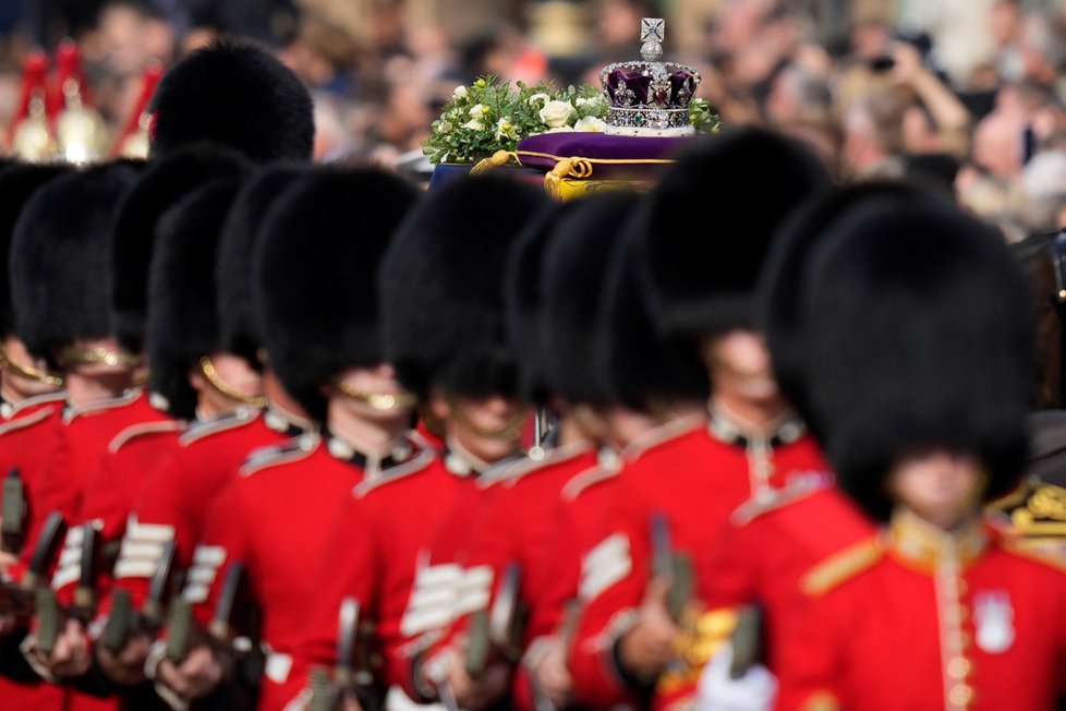 Poslední cesta královny Alžběty II. do Westminsteru