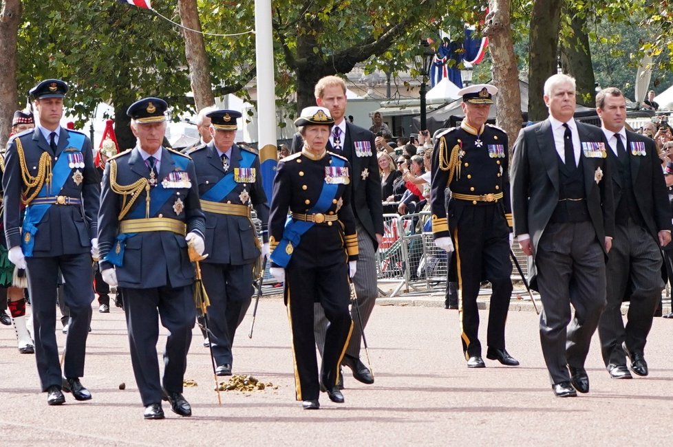 Poslední cesta královny Alžběty II. do Westminsteru