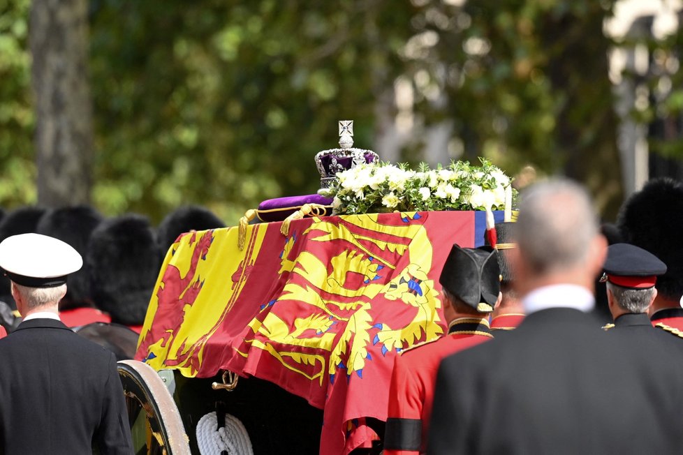 Poslední cesta královny Alžběty II. do Westminsteru