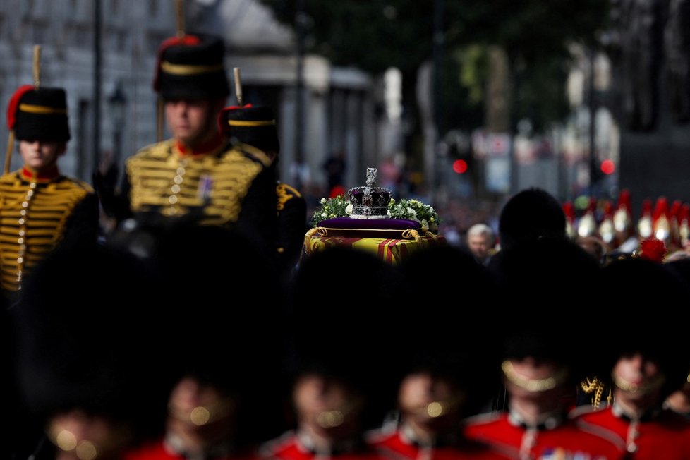 Poslední cesta královny Alžběty II. do Westminsteru