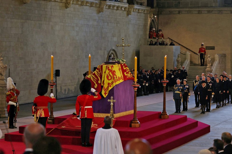 Poslední cesta královny Alžběty II. do Westminsteru