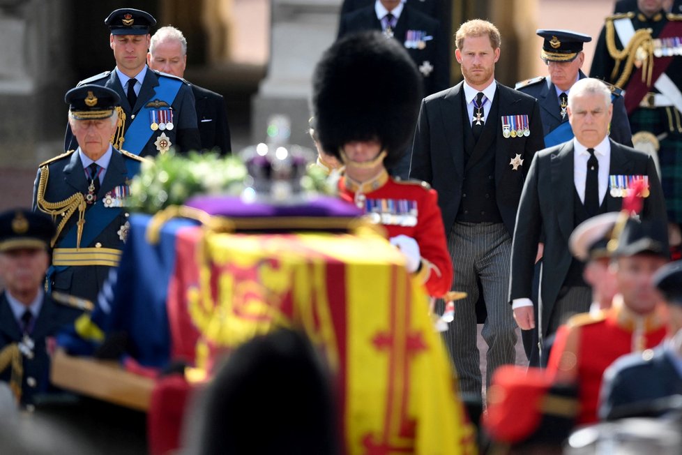 Poslední cesta královny Alžběty II. do Westminsteru