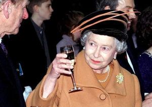 Královna musí přestat s pitím.