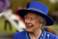 Jak vypadá běžný den královny Alžběty II.? Proslovy, setkání a zápisy do deníku