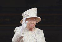 Královna Alžběta II. překazila plán Johnsona? Brexit bez dohody zakazuje zákon