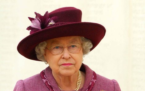 Má se královna Alžběta bát o život? 