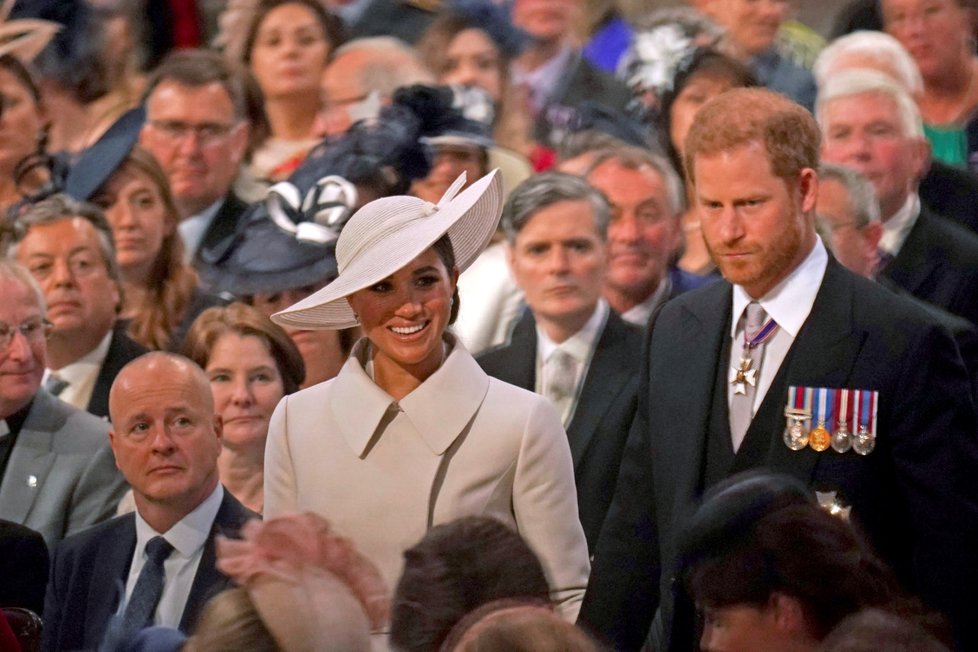 Druhý den oslav královnina jubilea: Harry a Meghan