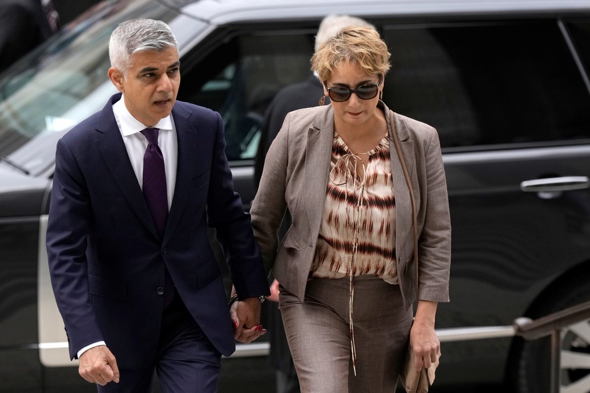 Druhý den oslav královnina jubilea: Sadiq Khan a jeho žena Saadiya