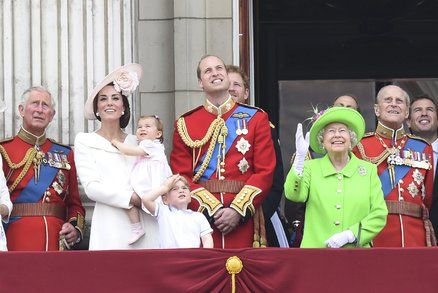 Nejkrásnější momenty prince George a princezny Charlotte v roce 2016!