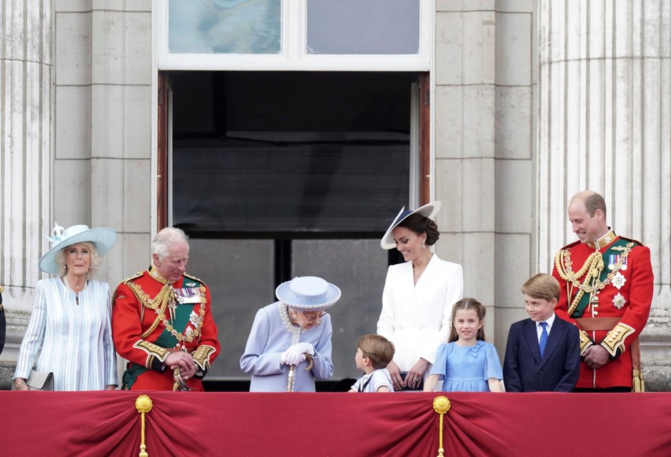 Oslavy královského jubilea: Královna Alžběta domlouvala Louisovi.