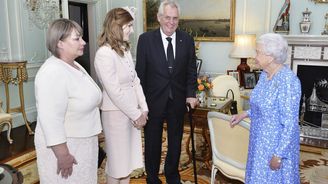 Královna Alžběta přijala Zemana. Tématem rozhovoru byl i brexit