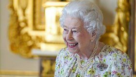 Královně Alžbětě je dnes 96 let: Proč slaví narozeniny dvakrát?