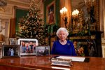 Britská královna v tradičním projevu zhodnotila nesnadný rok