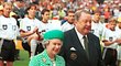Finále Euro 1996 poctila svoji návštěvou britská královna Alžběta II., jež doprovázel tehdejší šéf UEFA Lennart Johansson