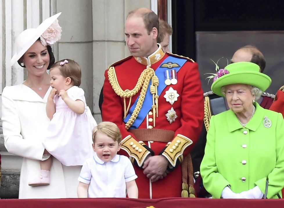 Oslavy 90. narozenin Alžběty II.: Princ William, vévodkyně Kate a jejich děti