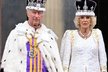 Skrýte symboly korunovačních šatů Camilly: Čím poslala králi Karlovi III. jasný vzkaz?