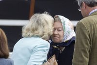 Nenávist trvá: Camilla dostala od Alžběty kyselý polibek