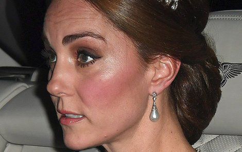 Kate Middleton s korunkou po Lady Dianě.