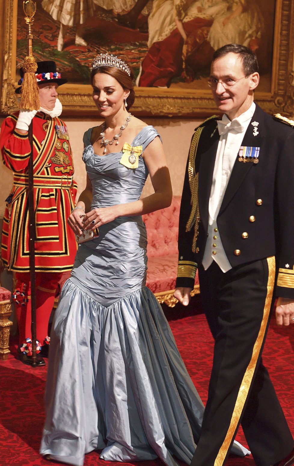 Vévodkyně Kate s doprovodem.