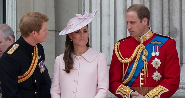 Kate a princ William včera přivítali na svět svého prvního syna.