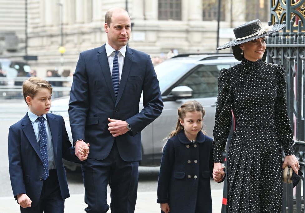 Vzpomínková mše na prince Philipa ve Westminsterském opatství - Princ William s rodinou