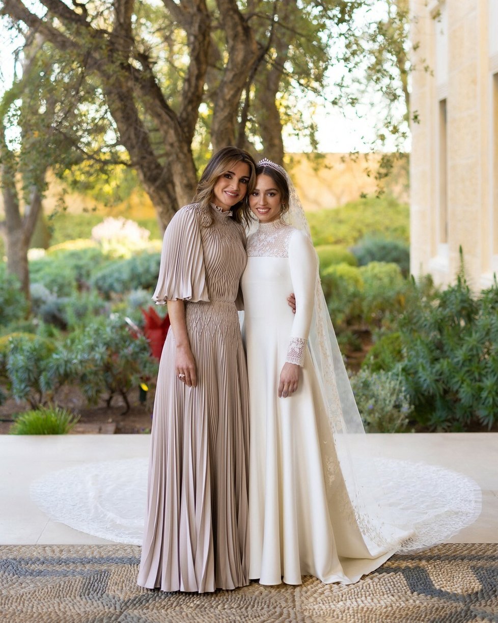 Královna Ranija na svatbě princezny Iman