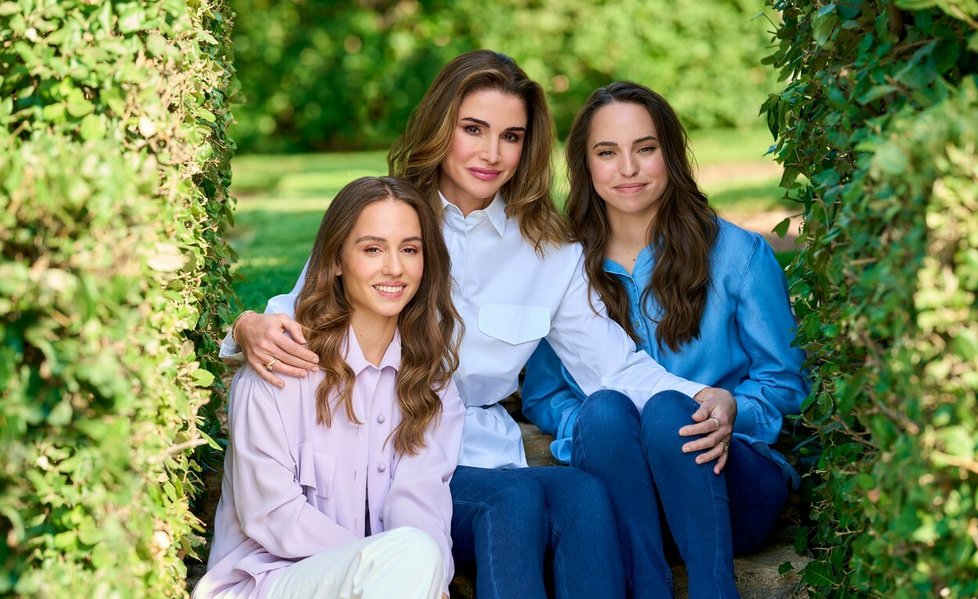 Královna Ranija s dcerami
